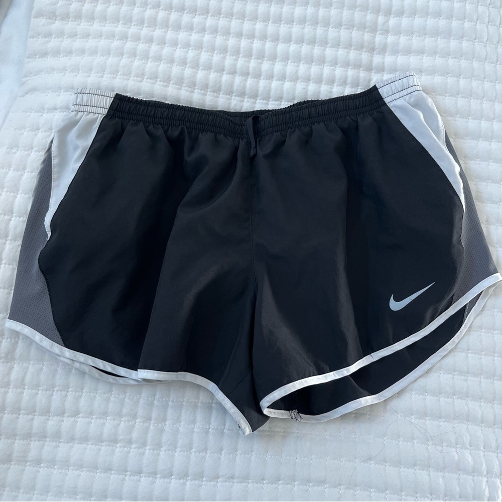 Nike Women’s Tempo Running Shorts